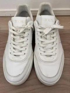 ⭐︎GW値下げ中⭐︎TOD'S ホワイトレザー スニーカー27.5cm(8 1/2)のサムネイル