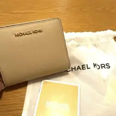 マイケルコース二つ折り財布