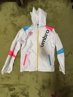 umbro ウィンドブレーカー ピステ フード チャック 付き