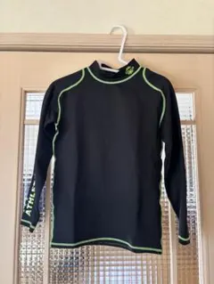 ATHLETA(アスレタ)長袖インナーウェア ブラック/グリーン キッズサイズS