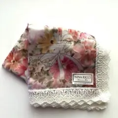 新品未使用　NINA RICCI ハンカチ　レース付きリボン花柄　匿名配送