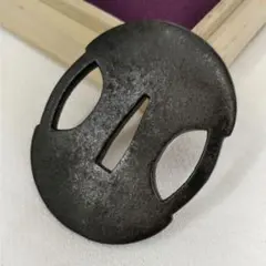 薩摩鍔 桜花散らし図 時代鍔 はみ出し鍔 短刀鍔 鉄地 鐔 日本刀 居合