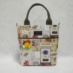 トートバッグ　Dカン付（花、蝶 　格子枠）