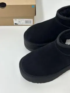 UGG クラシックウルトラミニ　プラットフォーム 黒 US6 JP23.0