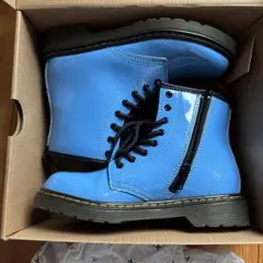 新品未使用箱付き　ドクターマーチンDr.MartensUK1 ブルー　20cm