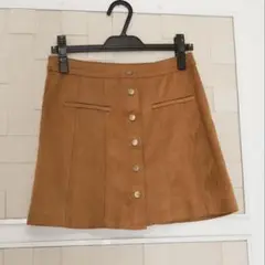 【ほぼ未使用】Zaraキャメルスエード風 ミニスカート ボタン付き 秋服