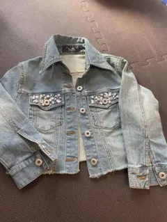 ビーズ装飾付きライトブルーデニムジャケット