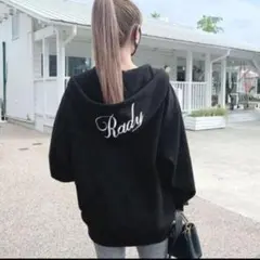 Radyパーカー ジップアップ