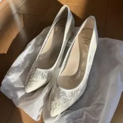 アイボリー レース装飾 ハイヒール