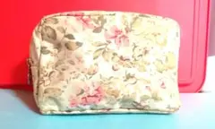 花柄ポーチ