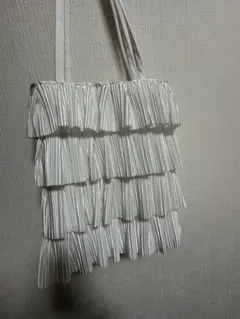 ホワイトプリーツトートバッグ