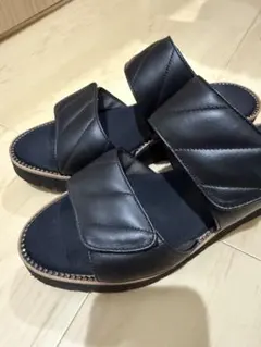 LANVIN キルティングストラップ 厚底サンダル ブラックのサムネイル