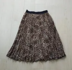 H&М【エイチアンドエム】ヒョウ柄プリーツフレアロングスカート