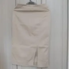 ロペピクニックベージュ タイトスカート
