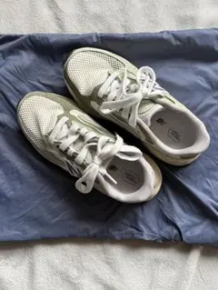 ニューバランス　newbalance スニーカー　昨年5月購入