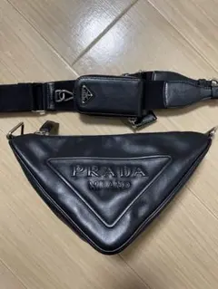 x*x様 PRADA ブラック 三角形ショルダーバッグ ラージ - メルカリ