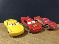 カーズトミカ　マックイーン　ダートタイプ Amazon | トミカ トイザらス限定 カーズ・ライトニング