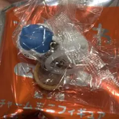 映画ちいかわ ハチワレ ちいかわ めじるしアクセサリー　カレー
