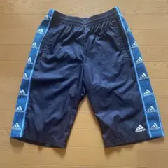 adidas ナイロンハーフパンツ　 Mサイズ