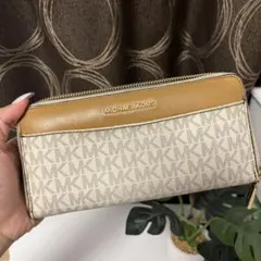 MICHAEL KORS 長財布 ラウンドファスナー MKロゴのサムネイル