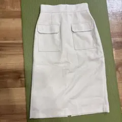 ベージュ ポケット付き スカートのサムネイル