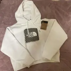 THE NORTH FACE ホワイト パーカーのサムネイル