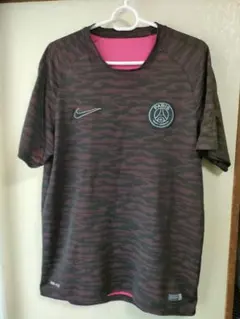 NIKE パリサンジェルマン Tシャツ