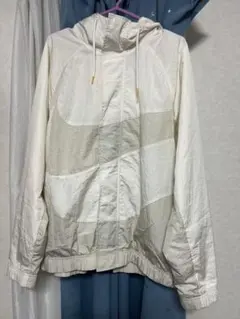 ナイロンジャケット ベージュ