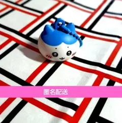 ちいかわ　リップキャップマスコット　ハチワレ
