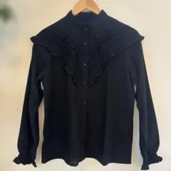 TipTop フリル付きブラック長袖ブラウス Mサイズのサムネイル