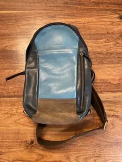 美品》 COACH コーチ ボディバッグ レザー ネイビー ショルダーバッグ