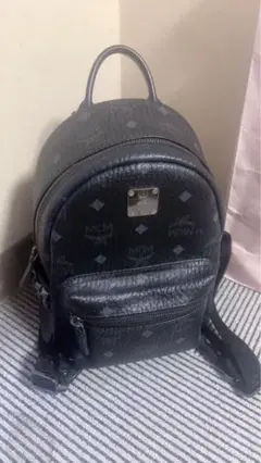 MCM 黒 リュック