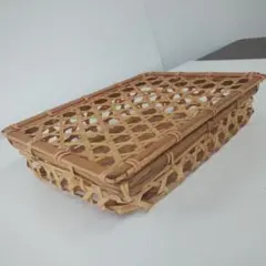 ラタン製バスケット（蓋付き）25x19x6cm