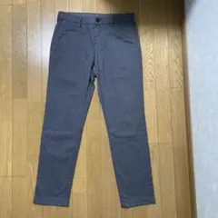 ユニクロ　スリムフィットノータックチノ　79㎝　ダークグレー
