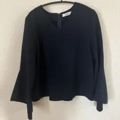 新品定価14190円 ギャラリービスコンティ M きれいめパールブラウス紺2 