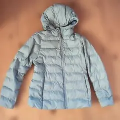 ユニクロ ライトウォームパデットパーカ　140