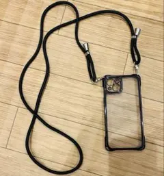 iPhone13ショルダーストラップ付きケース クリア　黒縁