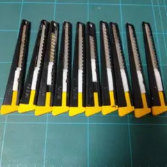 【中古品】OLFAカッターナイフ　小　１０本セットのサムネイル