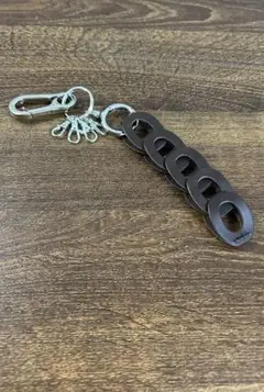キーホルダー　ブラウン　本革