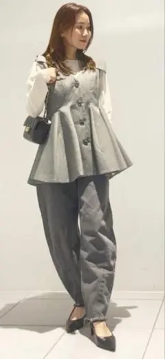 CADUNE カーヴィーデニム　ライトグレー サイズ38