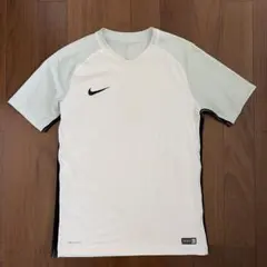 NIKEエアロスイフト　サイズM