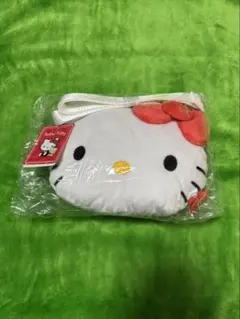 サンリオ　ハローキティ ぬいぐるみポーチ