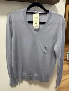 UNIQLO エクストラファインメリノウール Vネックセーター M