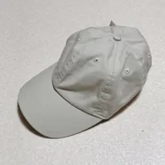 ベージュ キャップ