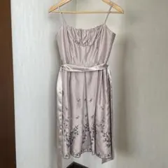 LEST ROSE花柄刺繍 サテン風ドレス