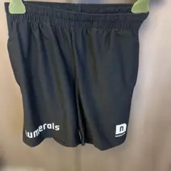 numerals 黒 ショートパンツ