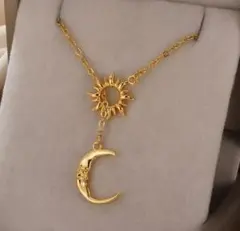 ネックレス 高品質サージカルステンレス 金属アレルギー ラスト1太陽と揺れる月