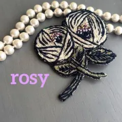 ②53 ミナペルホネン ブローチアクセサリー コサージュ ハンドメイド薔薇