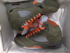 NIKE AIR JORDAN 5 RETRO オリーブ 28.5のサムネイル