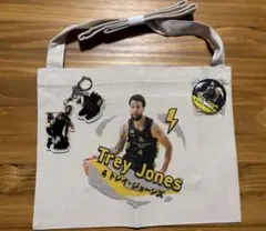 群馬クレインサンダーズ トレイ・ジョーンズ 缶バッジ、サコッシュ、キーホルダー